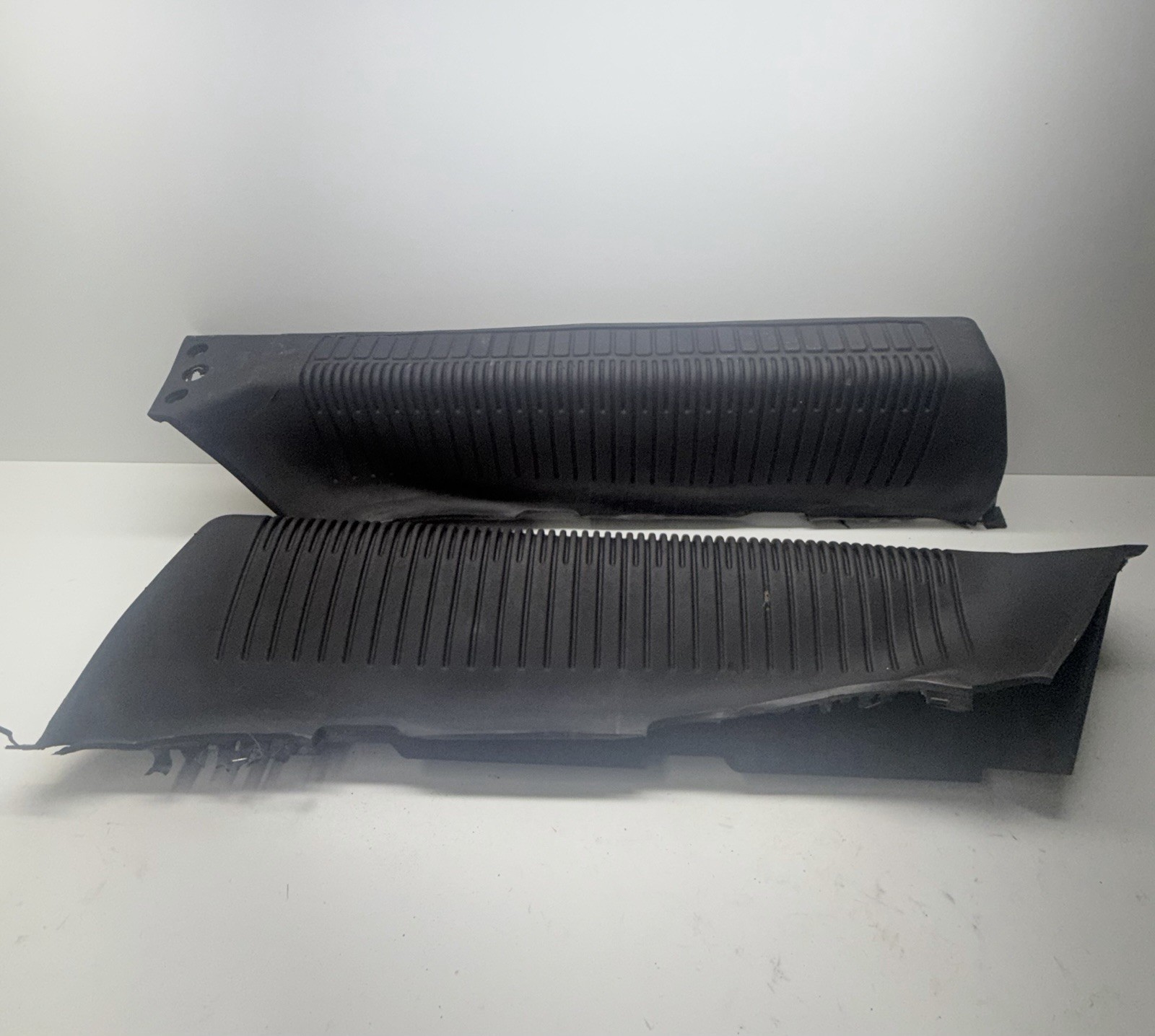 1990 Kawasaki JS 550 SX Deck Tray Pads LH RH OEM 1990-1995 39156-3731 39156-3732