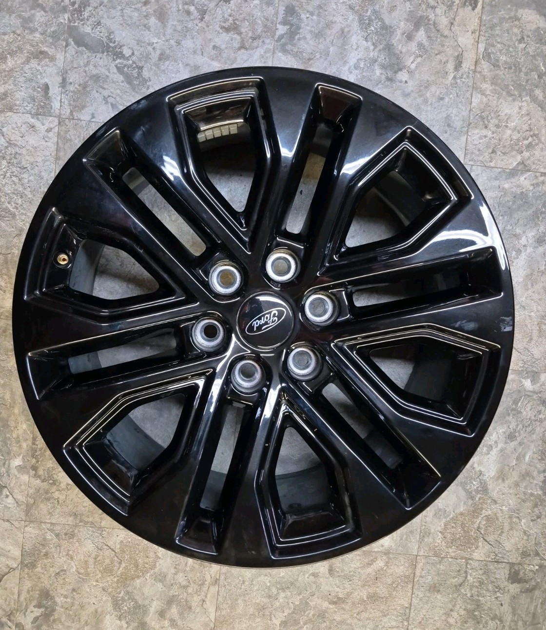 2024 - 2026 FORD F150 GENUINE OEM WHEEL RIM 20” BLACK 10710 20x8.5 Rl3J-1007-BA 2024 - 2026 FORD F150 GENUINE OEM WHEEL RIM 20” BLACK 10710 20x8.5 Rl3J-1007-BA