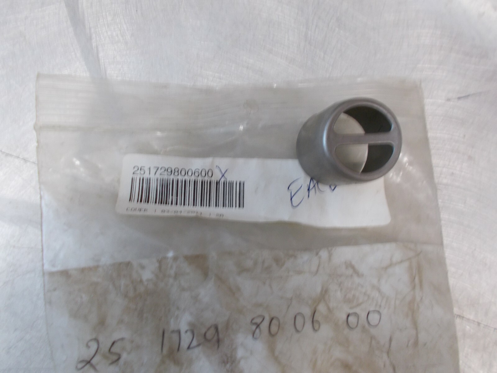 F53) Eberspacher Cover 251729800600 F53) Eberspacher Cover 251729800600