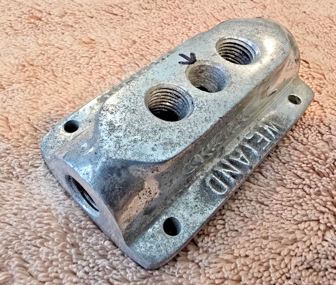 ​Vintage WEIAND Cast Aluminum 3 Port Fuel Distribution Block Log Tri Power