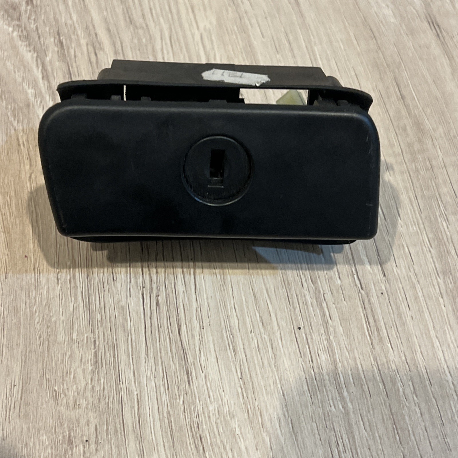 BMW E38 750IL 740I 740IL GLOVE BOX HANDLE LATCH LOCK 51168177644