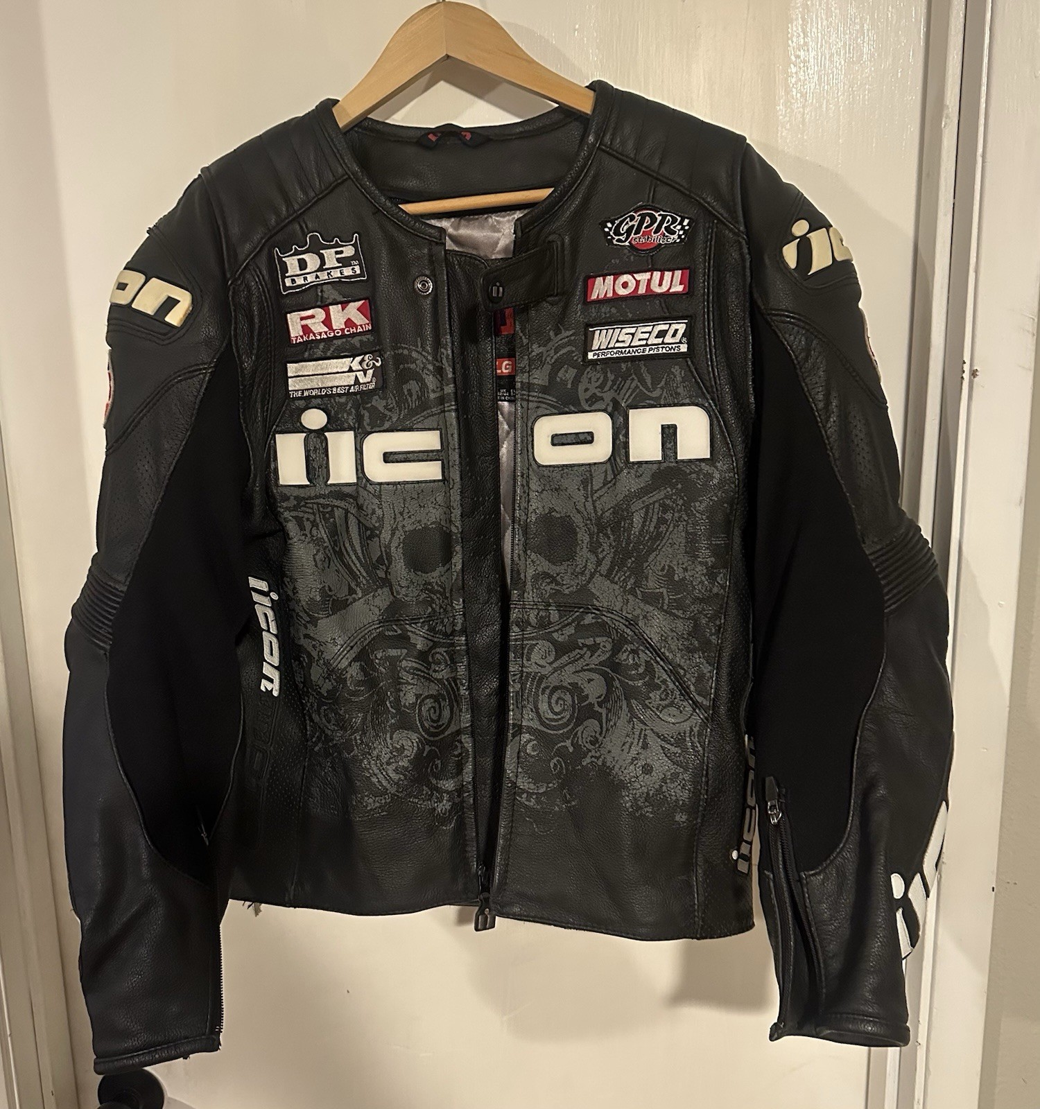 Icon Overlord Prime Hero Leather Motorcycle Jacket Black Men's Size Large LG Icon Overlord Prime Hero Leather Motorcycle Jacket Black Men's Size Large LG