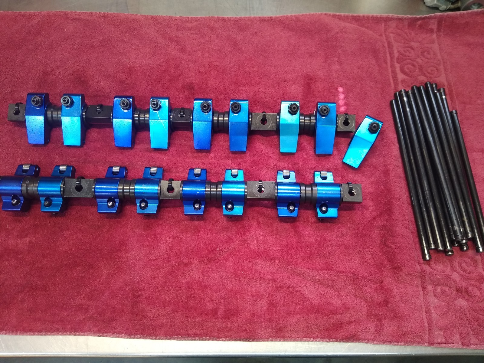 Indy Cylinder Mopar BB 383 440 1.6 Ratio Aluminum Roller Rocker Arms & Shafts Indy Cylinder Mopar BB 383 440 1.6 Ratio Aluminum Roller Rocker Arms & Shafts