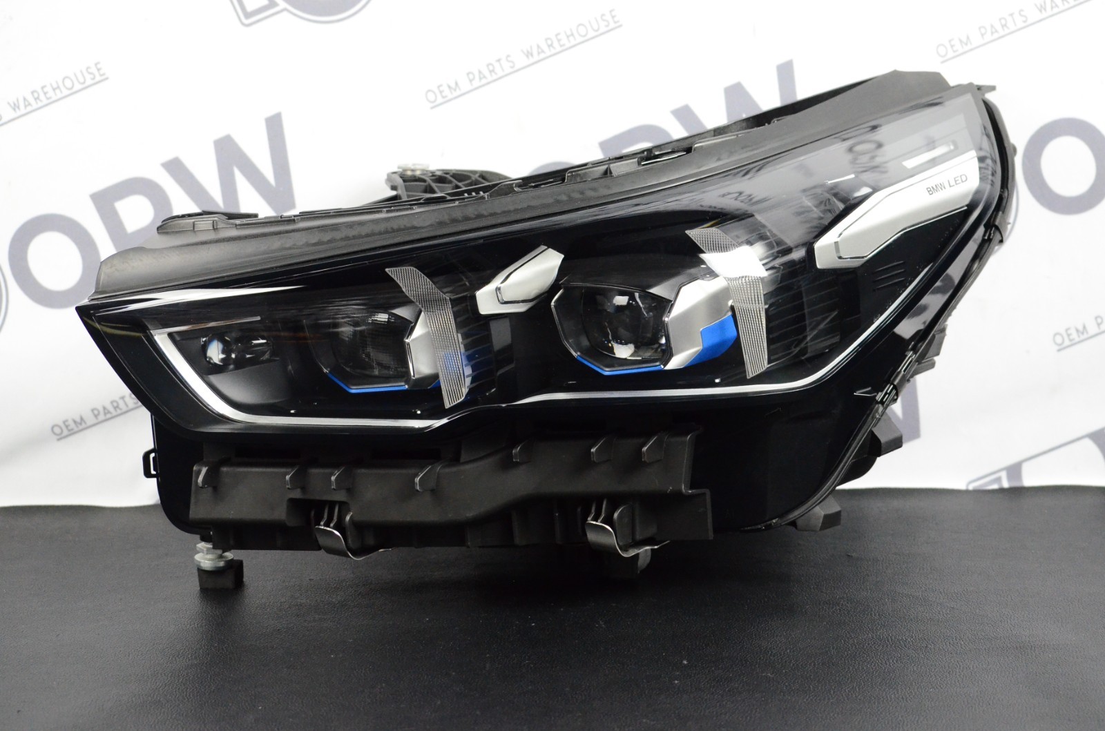 Perfect Genuine 2024-27 BMW 530i G60 Adaptive LED Headlight Chrome Trim LH OEM