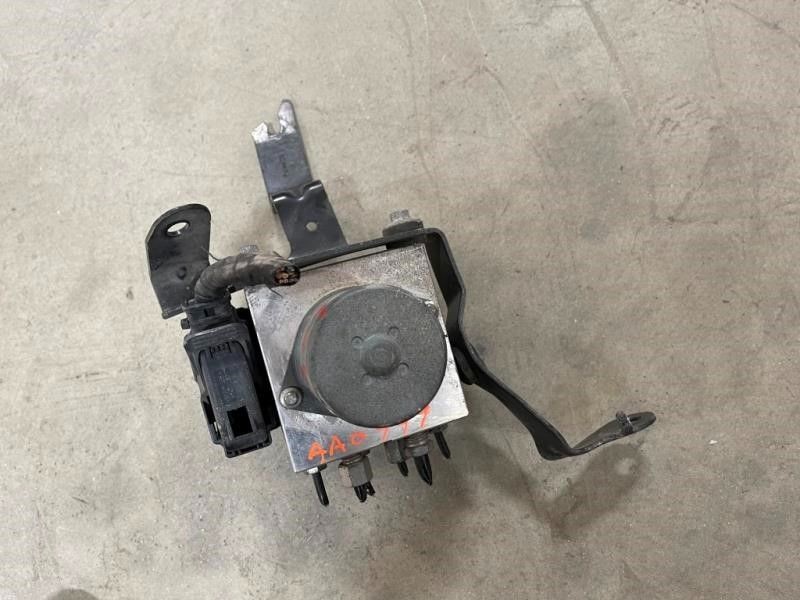 2012-2012 Ford Mustang ABS Anti-Lock Brake Pump Module Assembly Factory OEM
