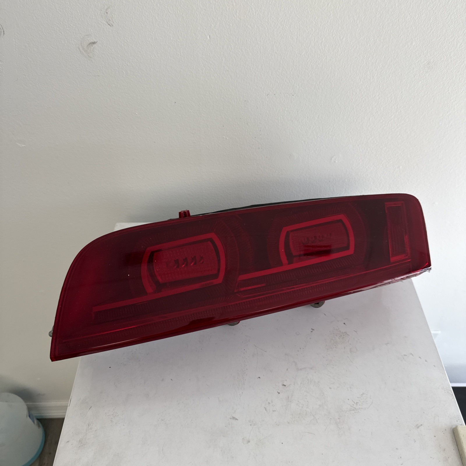 2007-2015 Audi Type 42 R8 Right Tail Light Oem Read Description
