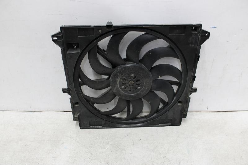 2015-2018 Chevy Colorado AT 2.5L Radiator Cooling Fan Assembly OEM