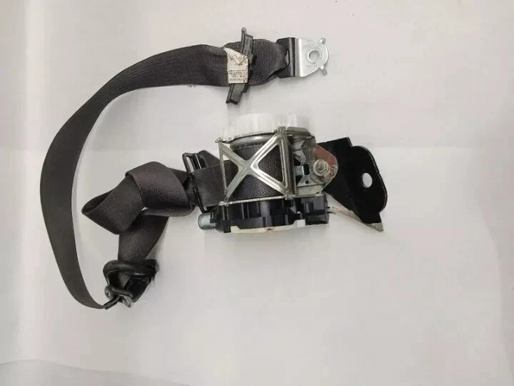 2007-2010 Chevrolet Silverado 1500 Front Right Passenger Seat Belt Retractor OEM