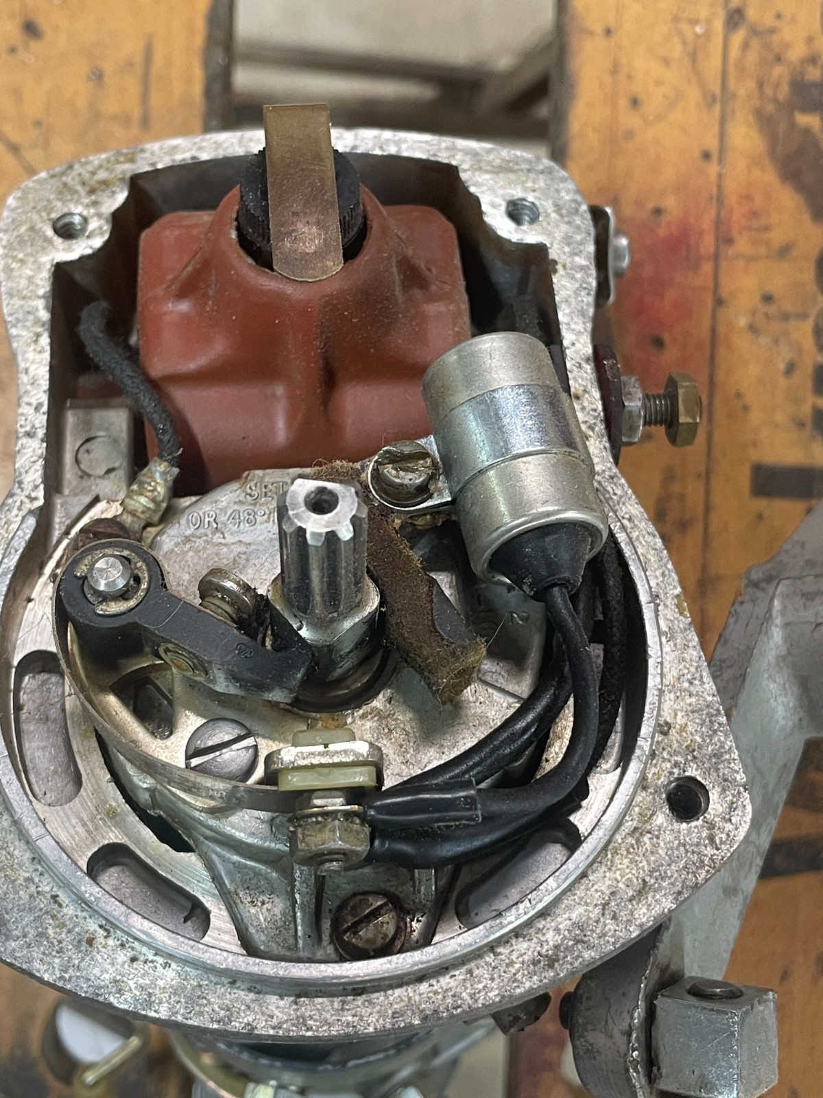 Vintage Mercury 650 Magneto 394-2271A 2