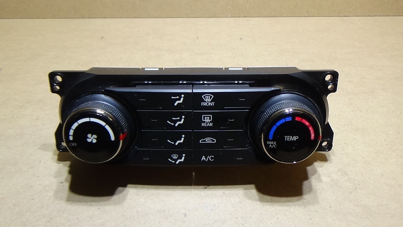 2009-2012 Hyundai Genesis AC Heater Climate Control Switch 2009-2012 Hyundai Genesis AC Heater Climate Control Switch
