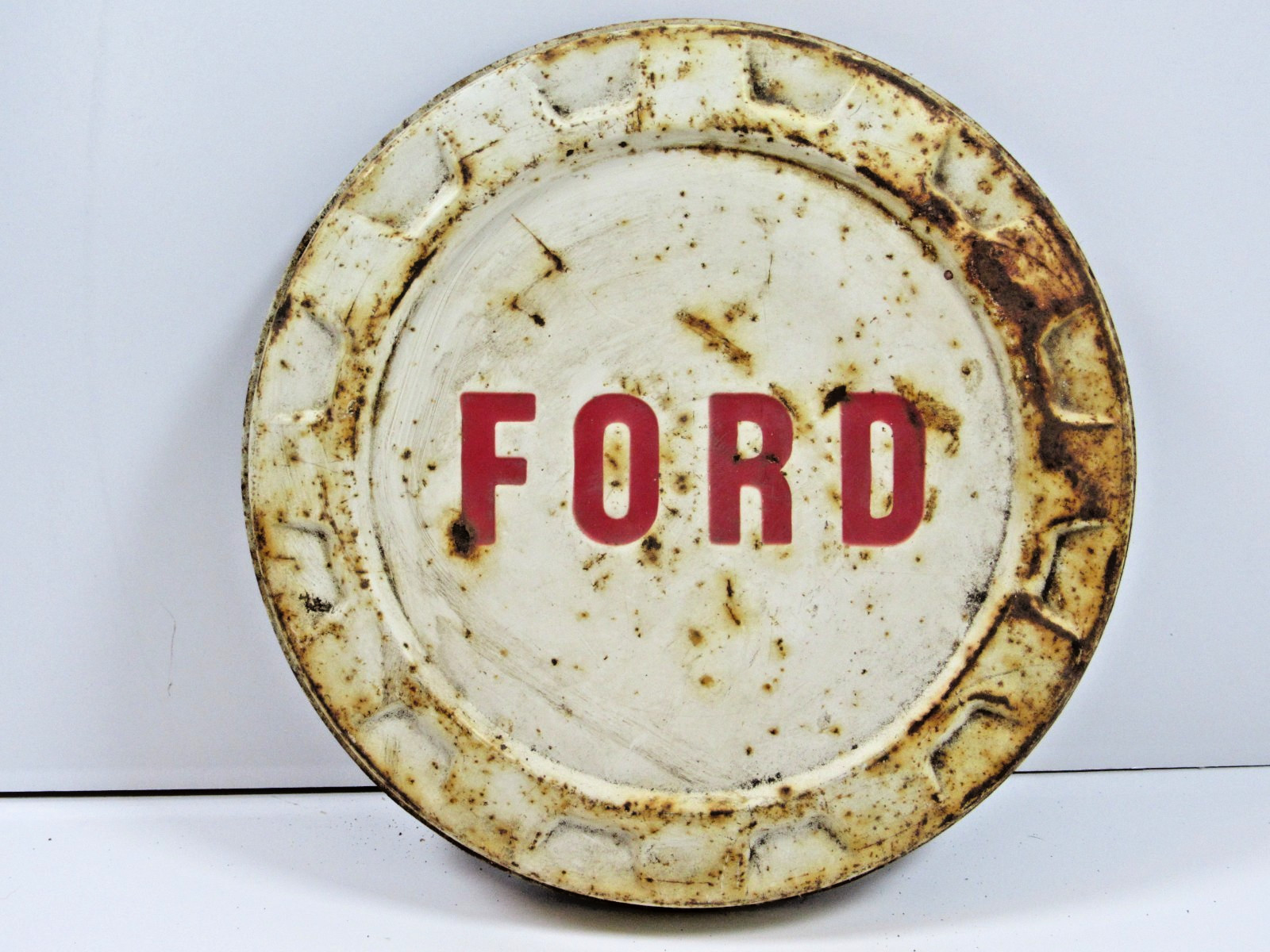 Vintage Original  1961-1966 FORD TRUCK HUBCAP F100 61-66