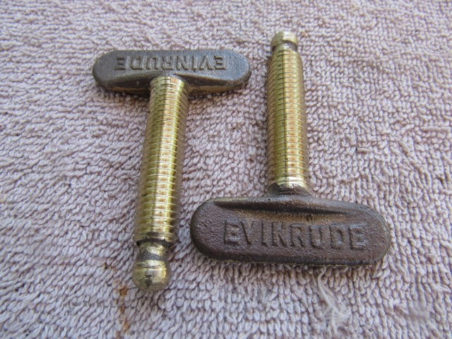 Evinrude antique outboard motor thumb screws Model N 1923-28 2.5hp bronze recast