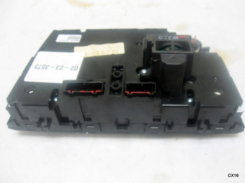 DAMAGED OEM 2003-2013 Volvo XC90 Climate Control Unit AC Heat Dual Zone 8682735 DAMAGED OEM 2003-2013 Volvo XC90 Climate Control Unit AC Heat Dual Zone 8682735