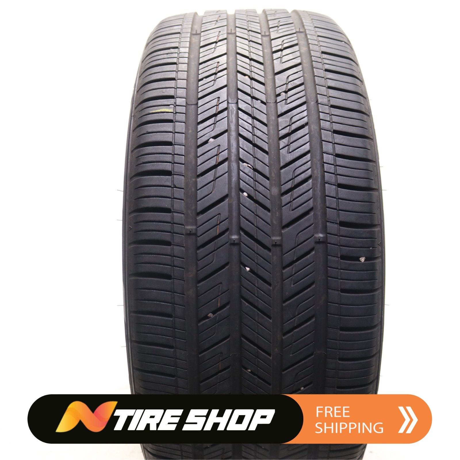 Set of 2 Used 255/40ZR20 Road Hugger GT-e HE21 - 101W - 7.5-8/32