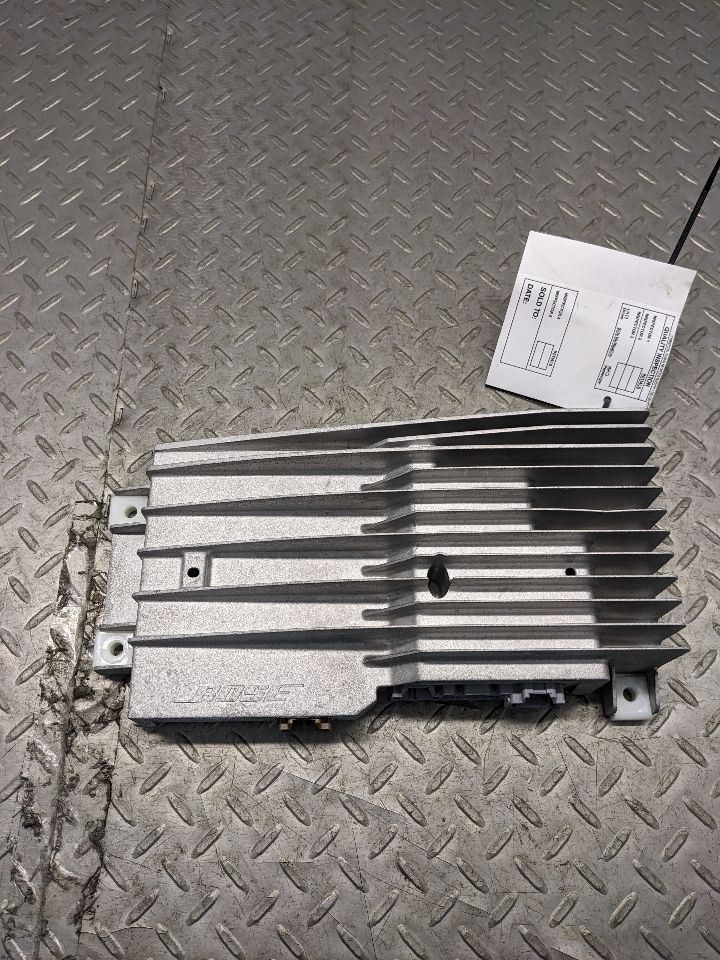Audio Equipment Radio Amplifier Opt Uqa Sedan VIN D Fits 09-14 CTS 1206777