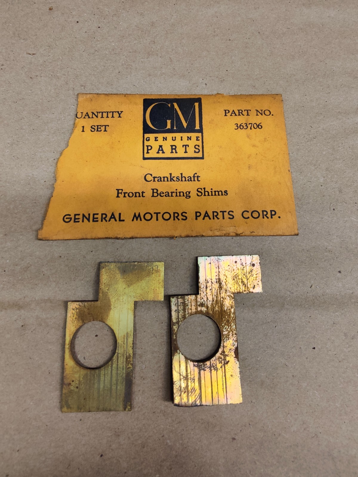NOS OEM 1932-36 Chevy Crankshaft Front Bearing Cap Shim Set GM 363706
