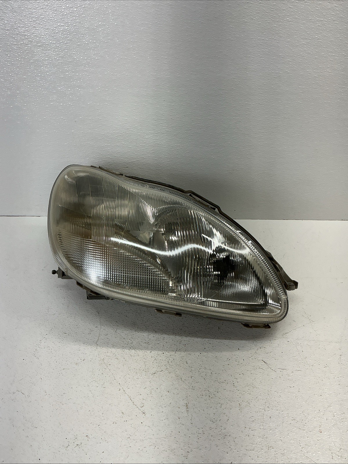 00-02 Mercedes-Benz W220 OEM Passenger Right Headlight Headlamp Bi-Xenon HID OEM 00-02 Mercedes-Benz W220 OEM Passenger Right Headlight Headlamp Bi-Xenon HID OEM
