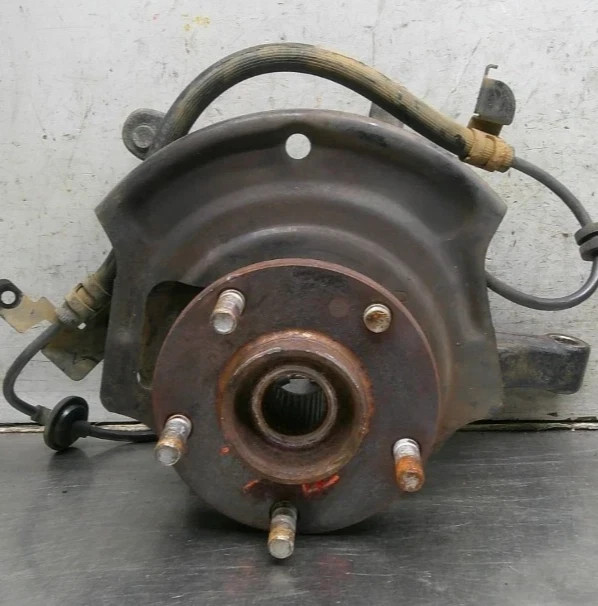 2000-2003 Nissan Maxima Front Right Passenger Side Spindle Knuckle Assembly Oem