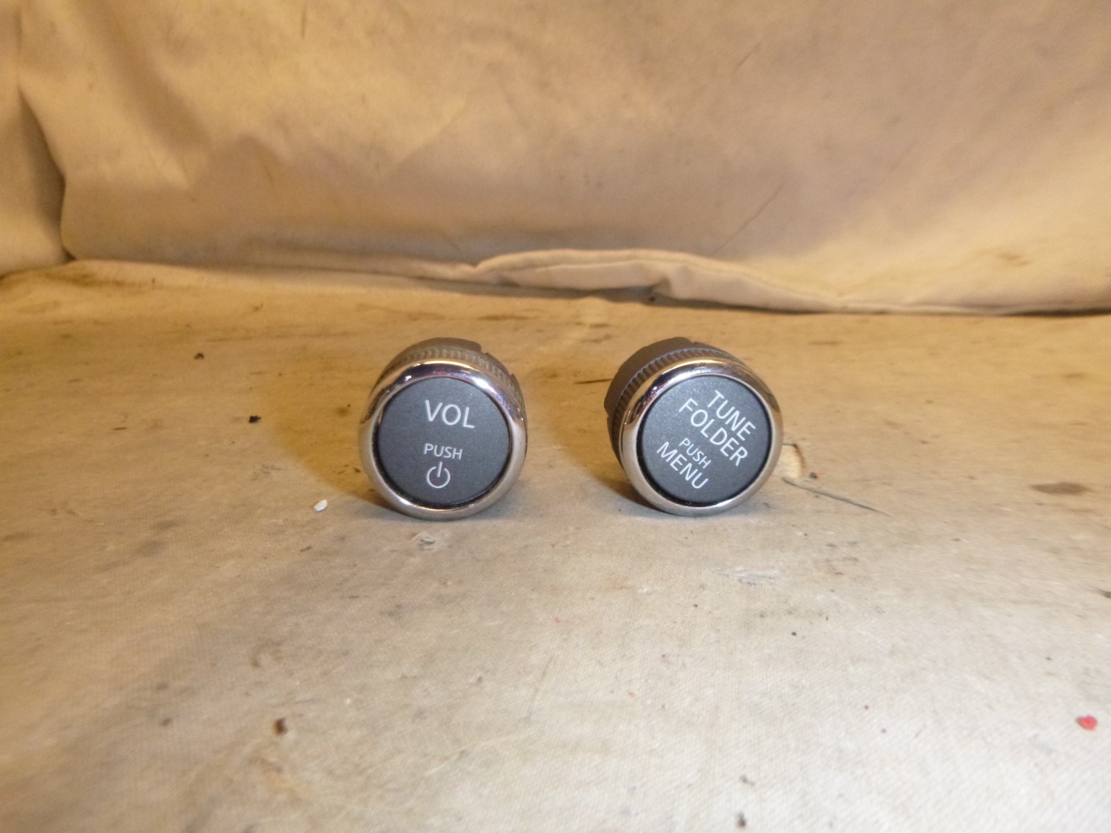 13 14 Nissan Sentra Radio Knob Set 28185-3RA2A PN-3365M