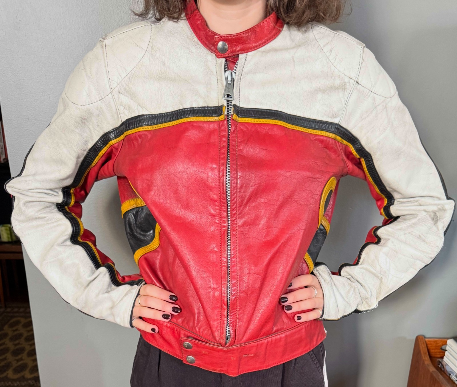 VINTAGE  TT LEATHERS Int\'l RED / WHITE - YELLOW & BLACK STRIPE - MOTO 44\