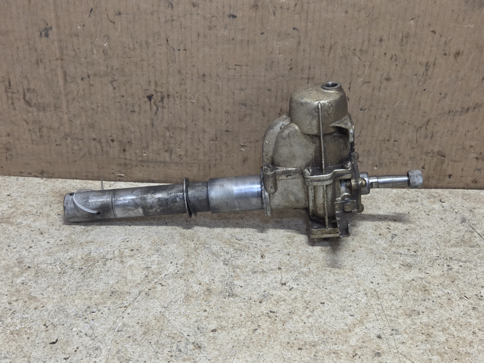 Vintage 1950 Evinrude 4425 1.5hp Sportsman Outboard Motor Powerhead Assembly