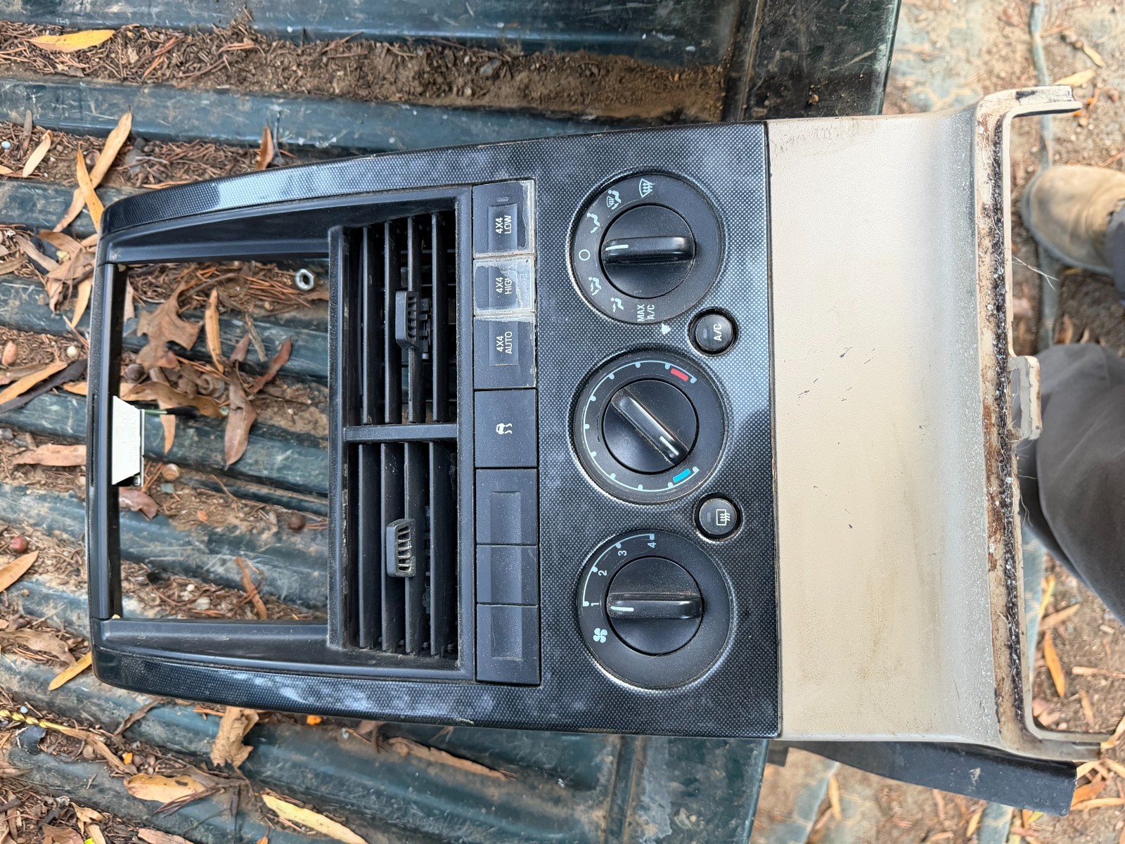 07-10 EXPLORER MOUNTAINEER A/C HEATER CLIMATE CONTROL HVAC & BEZEL 07-10 EXPLORER MOUNTAINEER A/C HEATER CLIMATE CONTROL HVAC & BEZEL