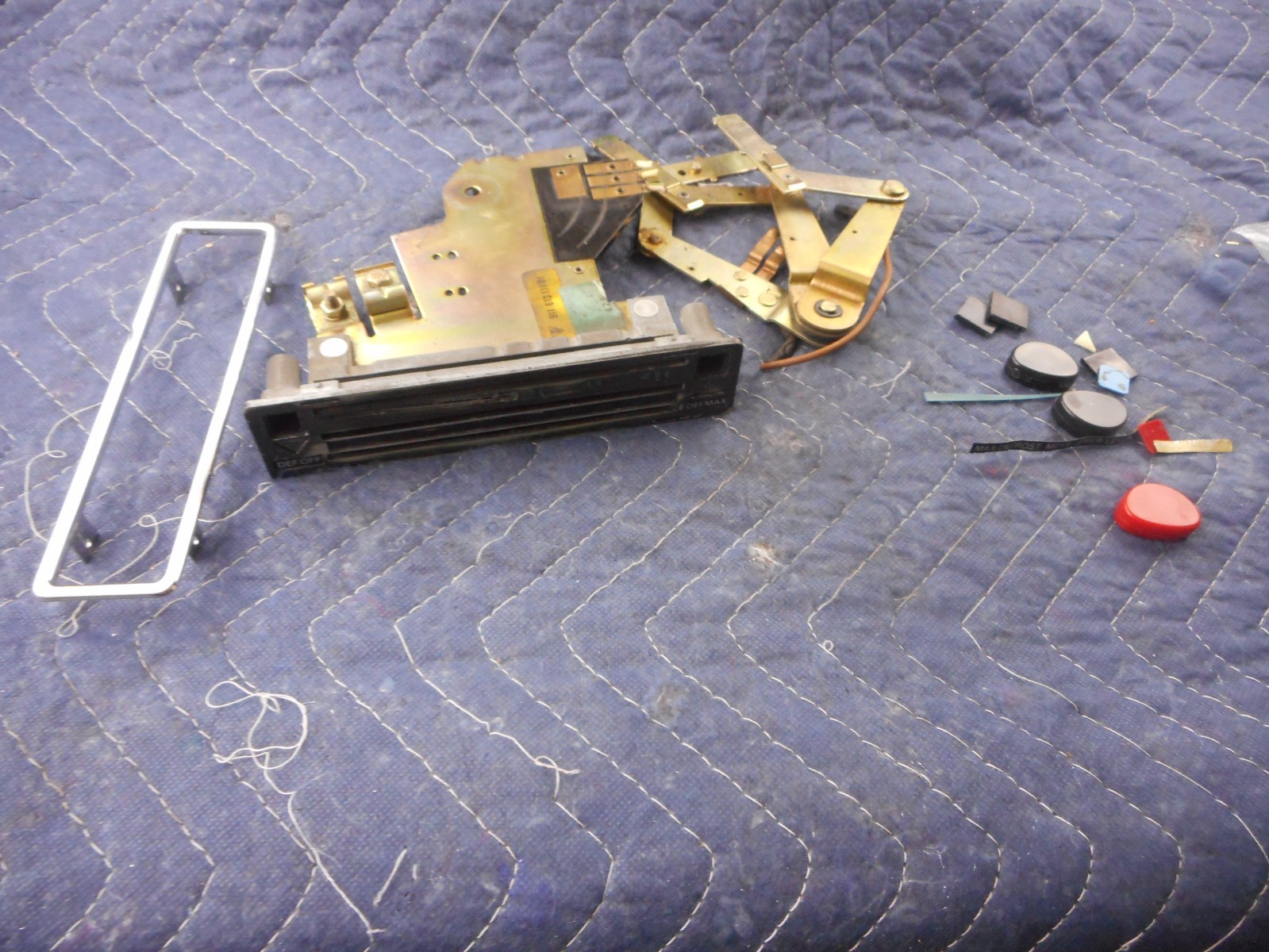 1970-73 Porsche 911 HVAC Control Panel Switch Dash Defrost Temperature AC 1970-73 Porsche 911 HVAC Control Panel Switch Dash Defrost Temperature AC
