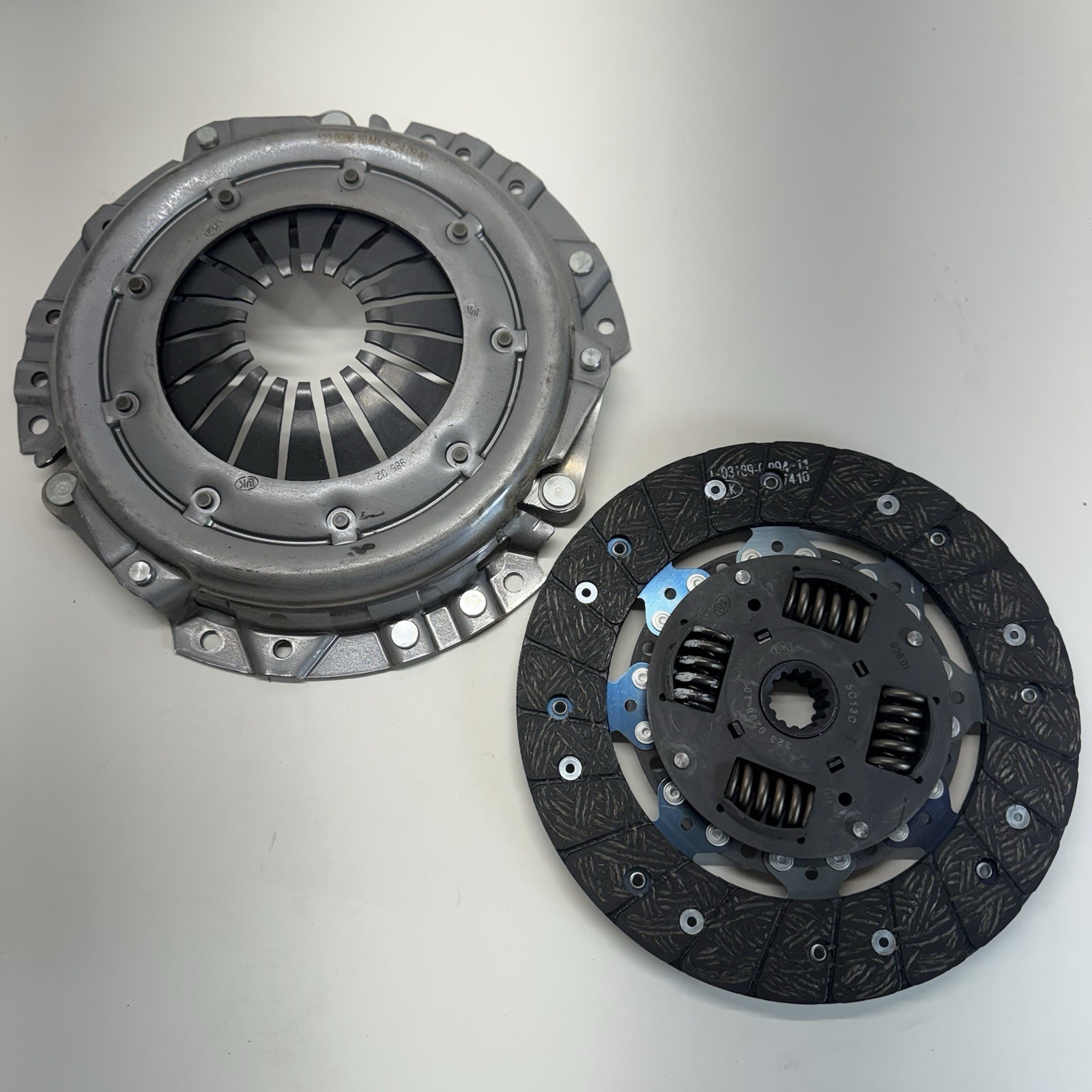 Schaeffler LuK RepSet 01-040 Clutch Kit, OEM Clutch Replacement Kit *READ*