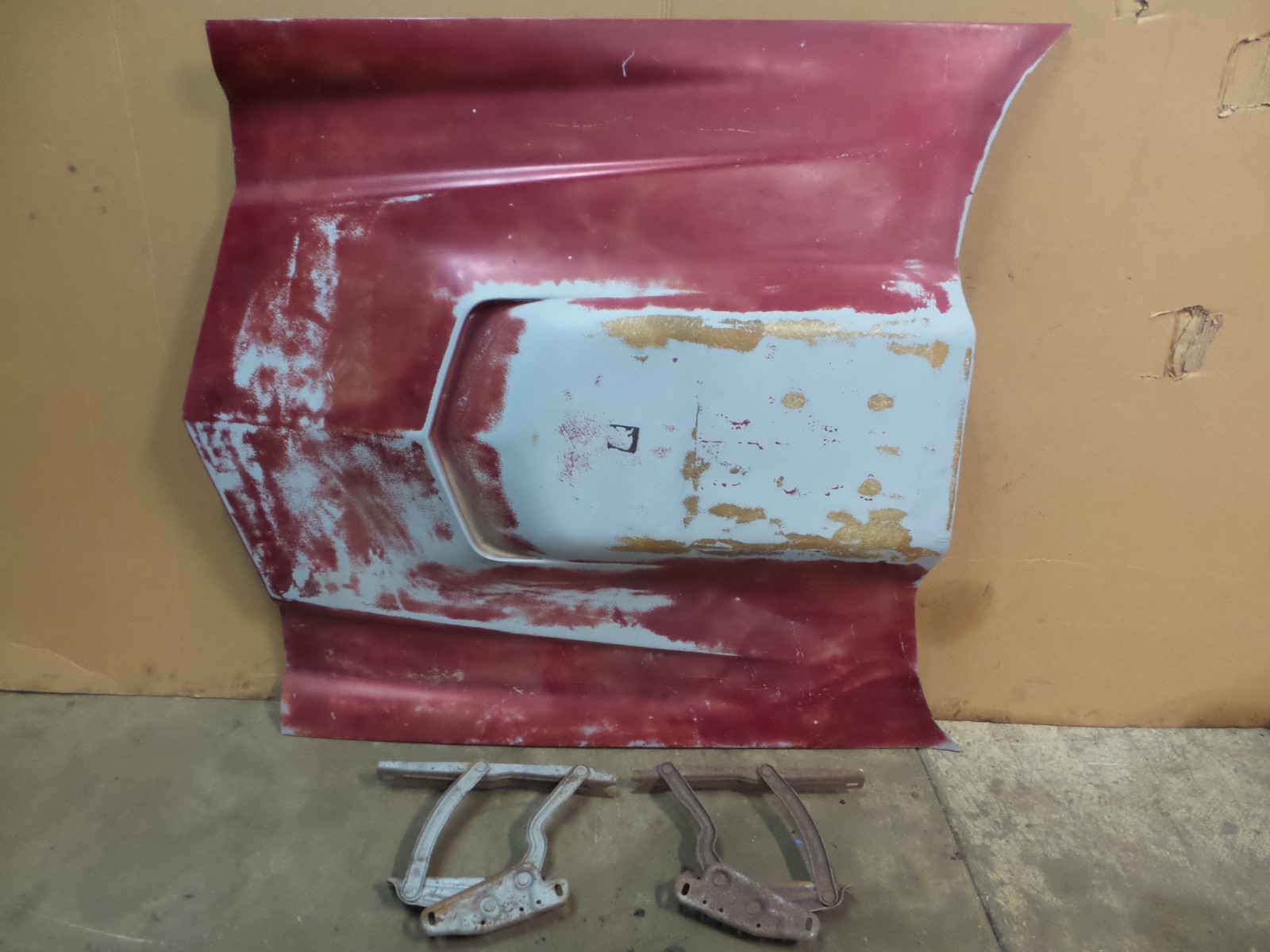 70-81 Camaro L88 style Fiberglass Hood with Hinges 'Baldwin Motion Style'