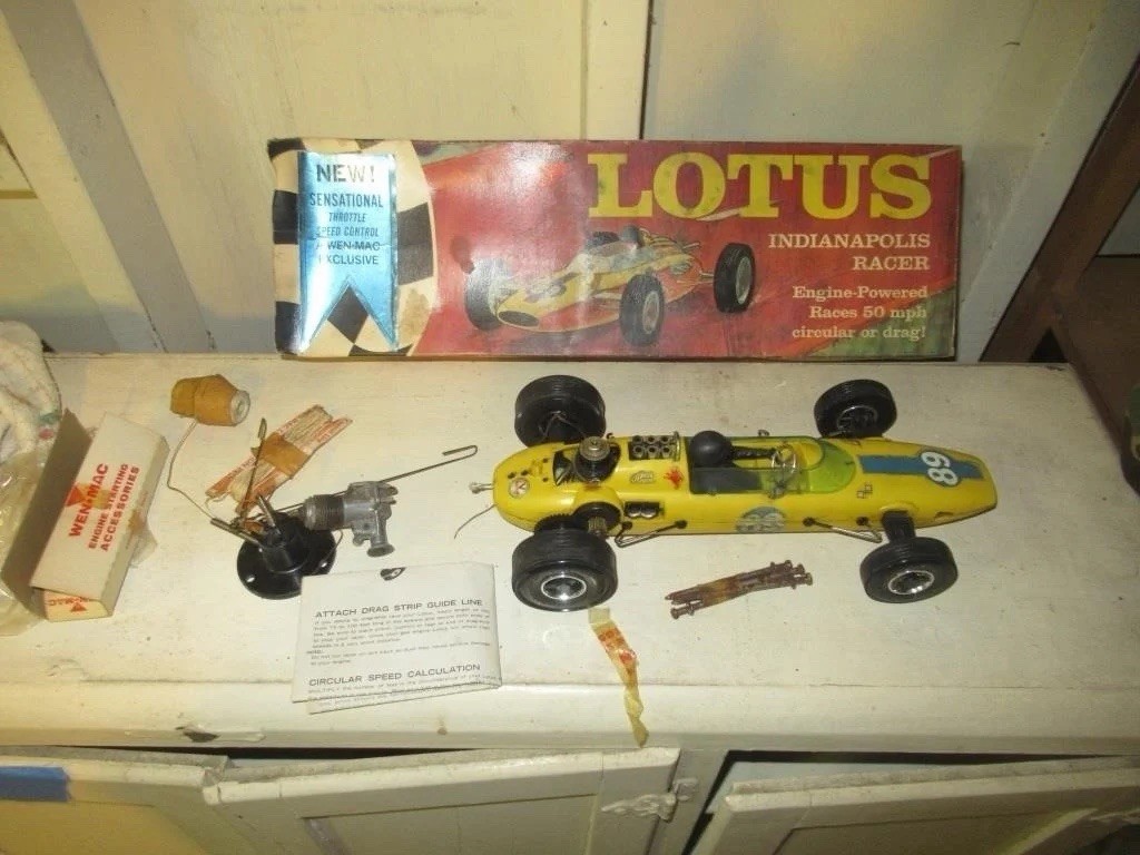 Vintage 1960s Wen-Mac AMF Lotus Indy 500 Gas Racer Kit – 2 Engines, Box & Papers