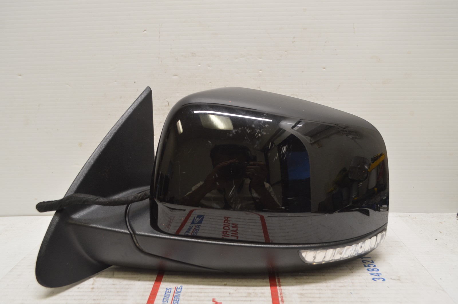 2023-2025 Dodge Durango SIDE MIRROR OEM LEFT DRIVER SIDE HEATED OS23 007 2023-2025 Dodge Durango SIDE MIRROR OEM LEFT DRIVER SIDE HEATED OS23 007