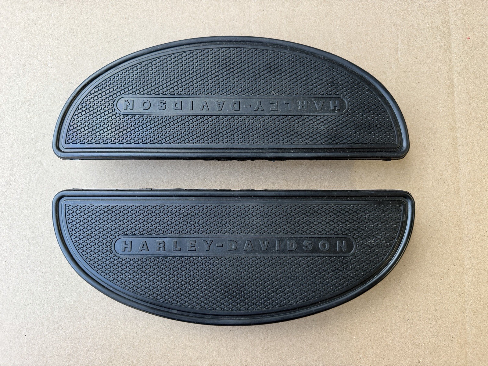 Harley Davidson OEM Softail Half Moon Rider Footboard Inserts 51403-08 Nice