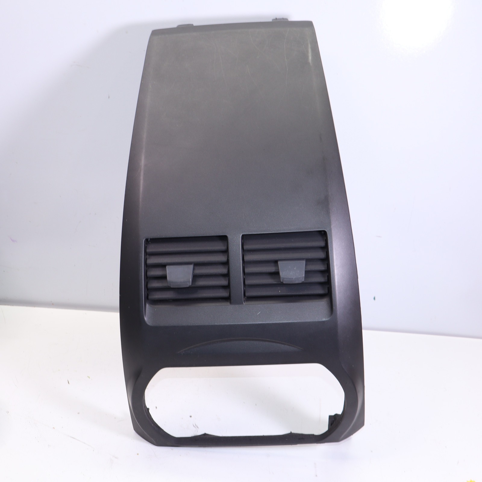 2002-2004 Nissan Altima Center Dash Radio Bezel Vents Trim 68270-8J000 Black