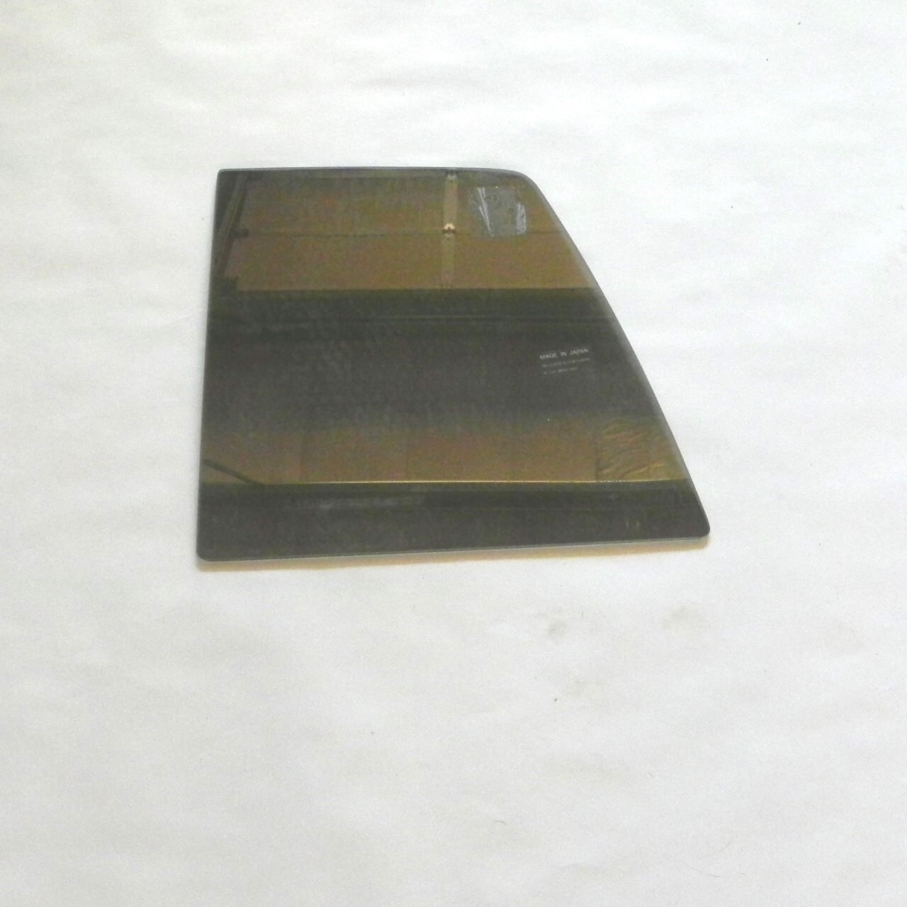 1989-95 TOYOTA PICKUP SR5 DLX BACK WINDOW GLASS TOYOTA 64813-89111 NOS VINTAGE 1989-95 TOYOTA PICKUP SR5 DLX BACK WINDOW GLASS TOYOTA 64813-89111 NOS VINTAGE