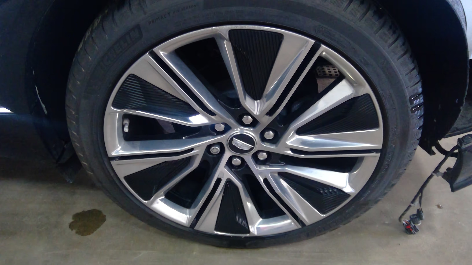 Wheel 22x9-1/2 6 Spoke Polished Opt Pja Fits 23-26 LYRIQ 3253565