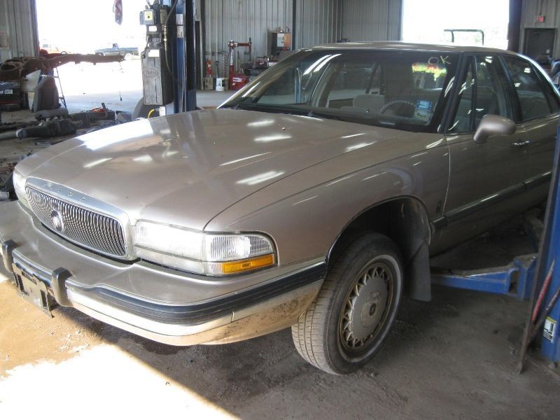 Passenger Corner/Park Light Side Marker Fits 91-96 PARK AVENUE 125542