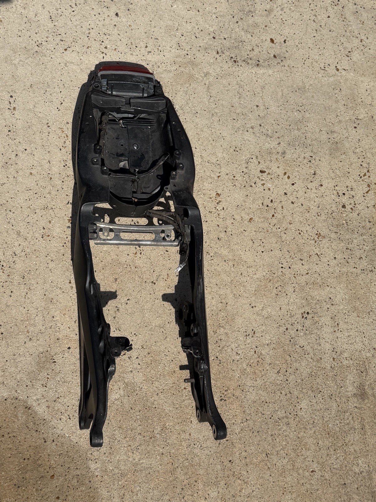 08-11 HONDA CBR1000RR CBR 1000RR REAR SUBFRAME BACK SUB FRAME Straight 08-11 HONDA CBR1000RR CBR 1000RR REAR SUBFRAME BACK SUB FRAME Straight