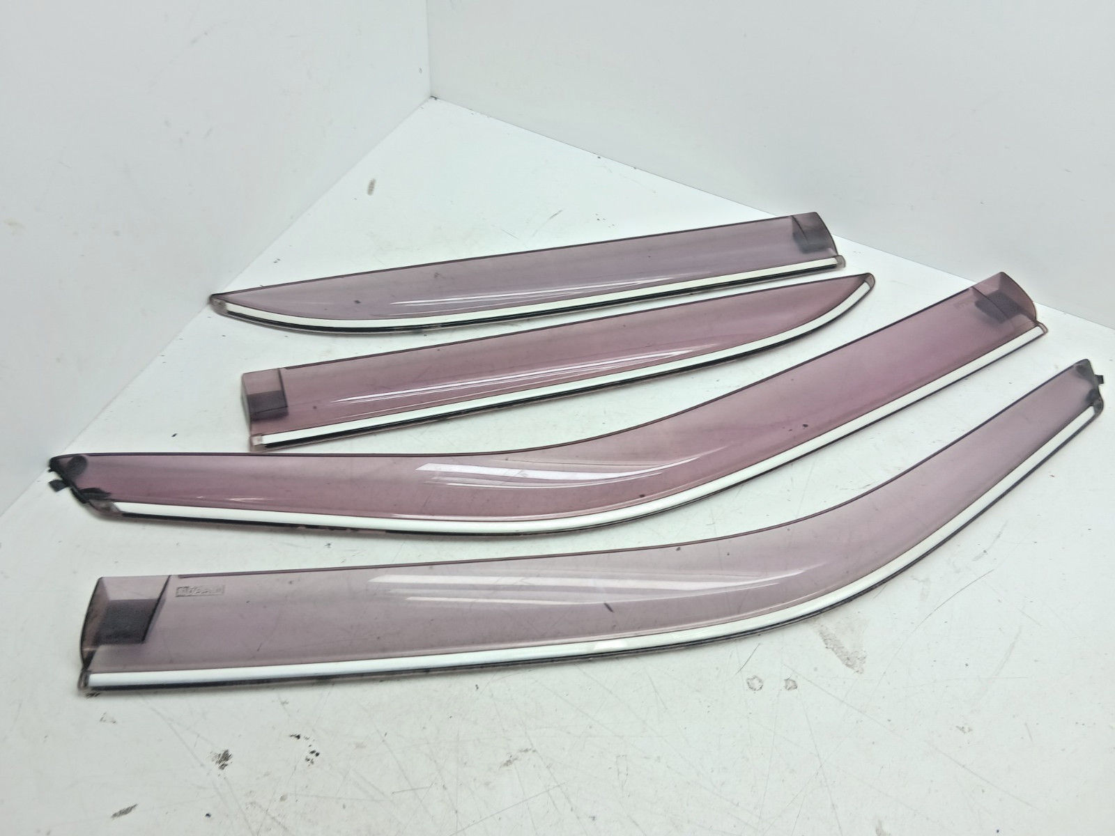 JDM NISSAN CIMA Y33 DOOR VISORS SET OEM