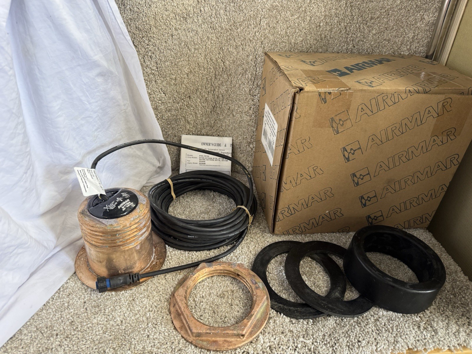 Airmar B175M Bronze Thru Hull Broadband CHIRP Transducer 20 Degree Tilt-1kW 8Pin Airmar B175M Bronze Thru Hull Broadband CHIRP Transducer 20 Degree Tilt-1kW 8Pin