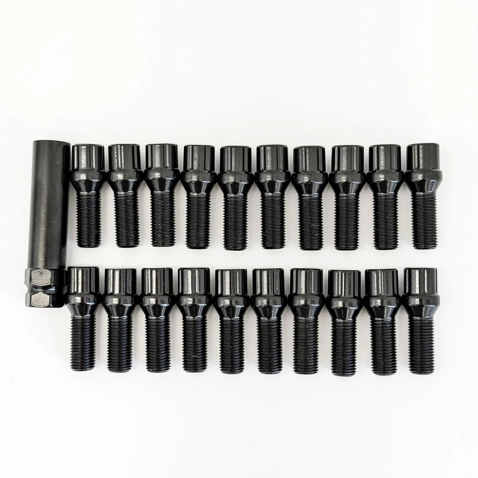 (20) 14x1.5 M14x1.5 28mm Black Conical Cone Seat Spline Wheel Lug Bolts W/Key