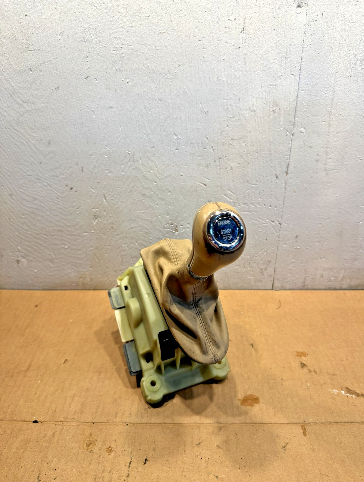 03-09 MERCEDES W211 CLS550 E350 E550 FLOOR GEAR SELECTOR SHIFTER A2112674824 OEM