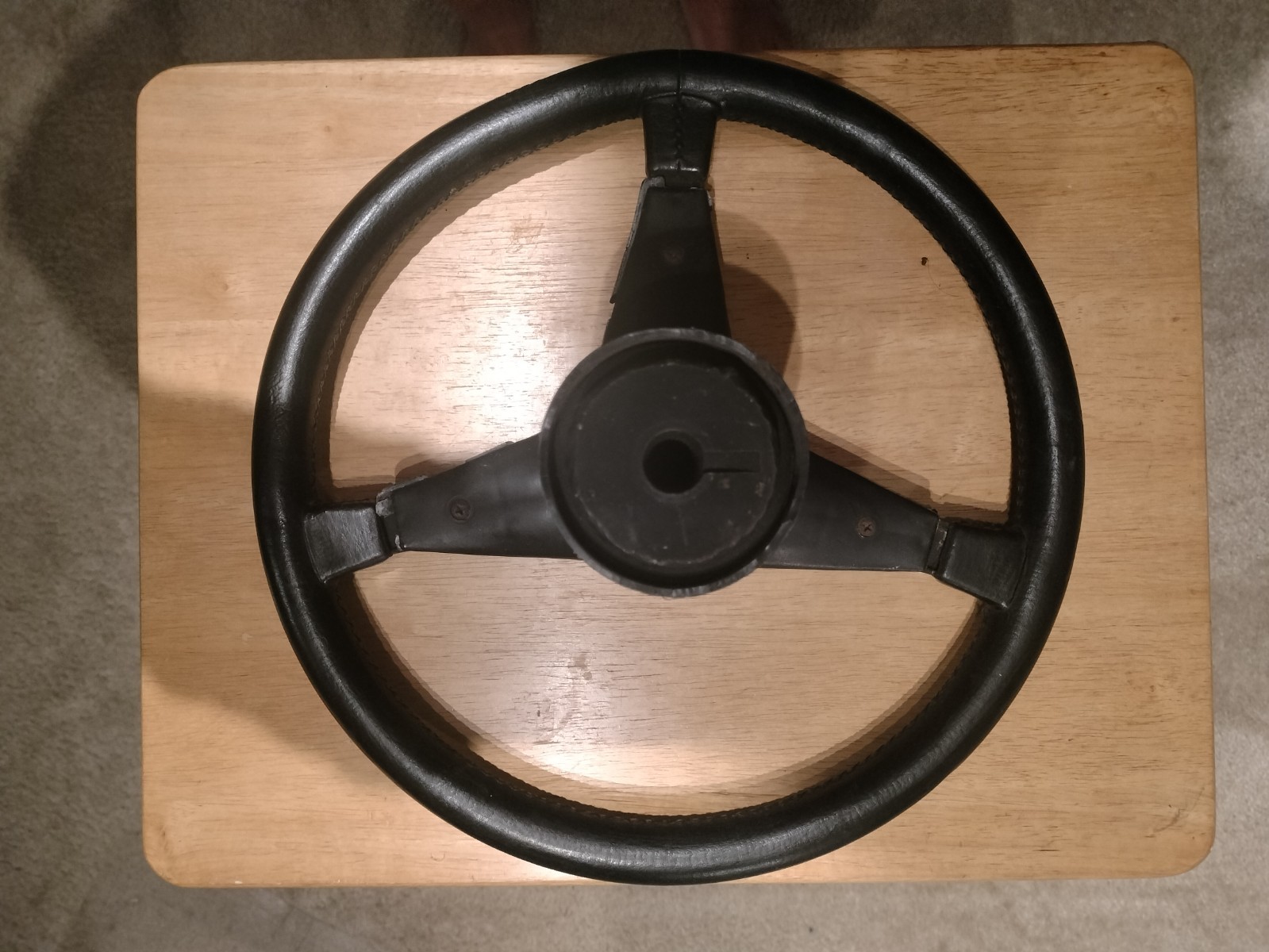 1971 1972 1973 1974 DeTomaso Pantera ORIGINAL STEERING WHEEL 1971 1972 1973 1974 DeTomaso Pantera ORIGINAL STEERING WHEEL