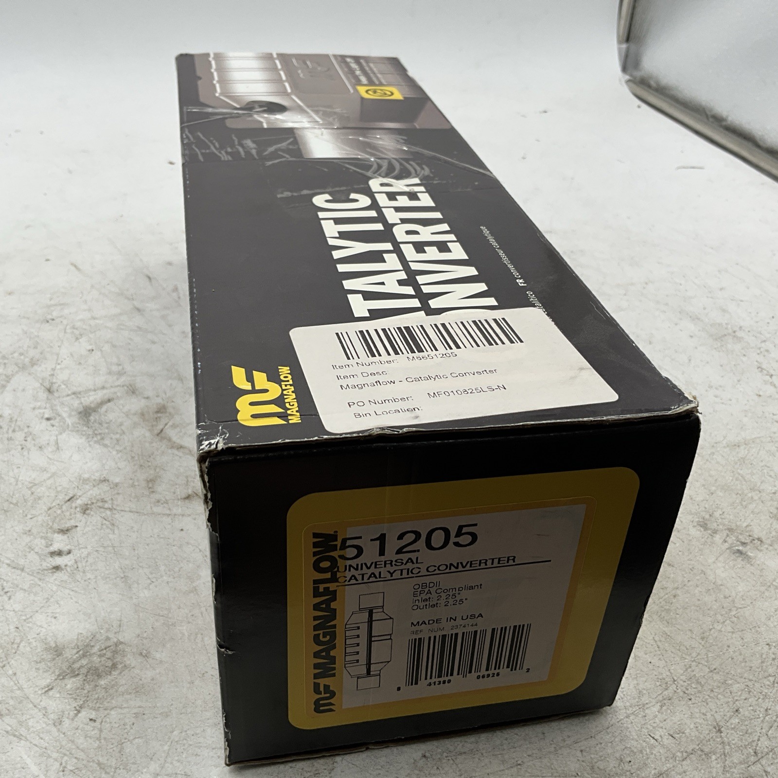 MagnaFlow 51205 OEM Grade Universal Catalytic Converter MagnaFlow 51205 OEM Grade Universal Catalytic Converter