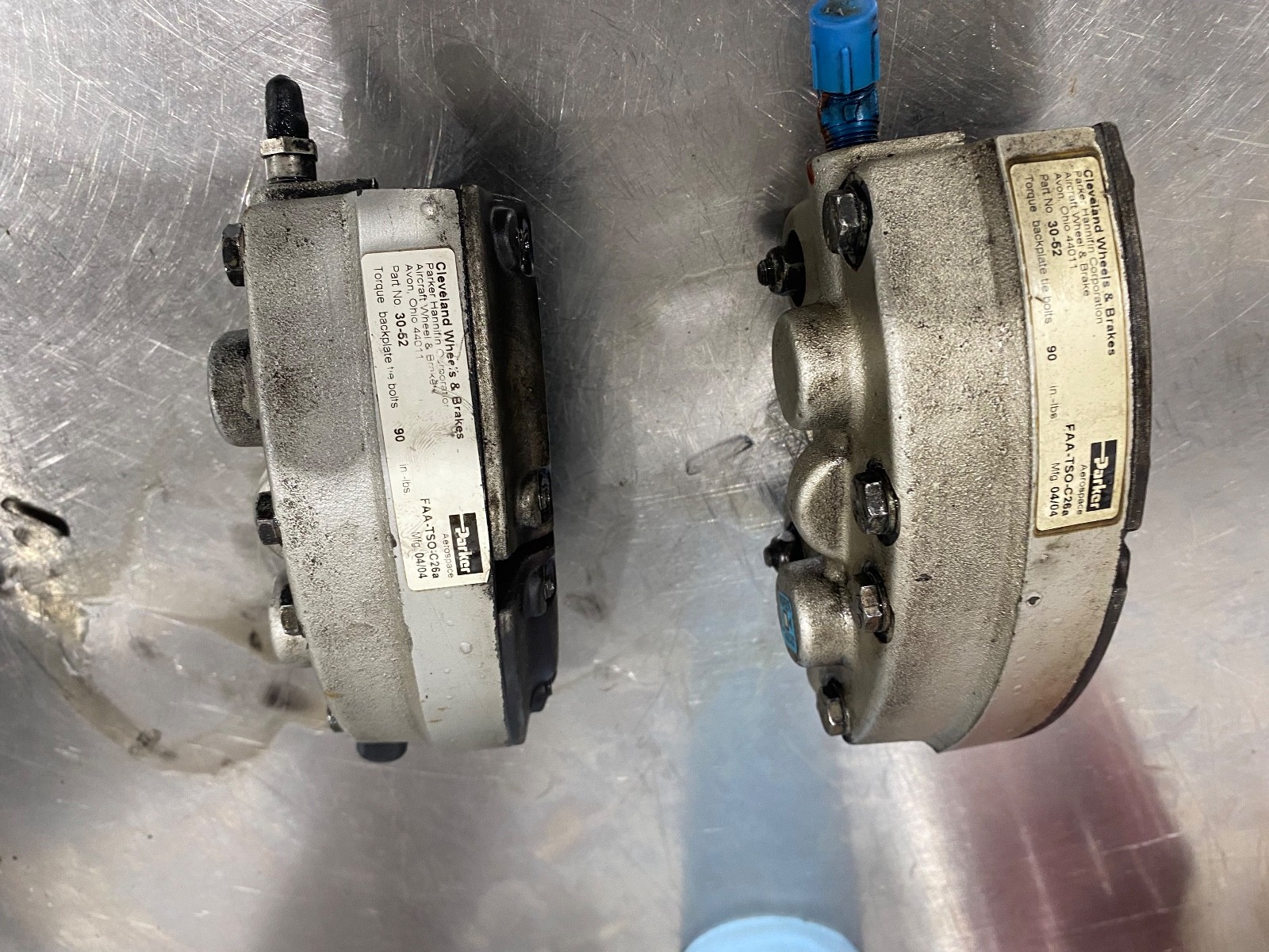 Cleveland aircraft brake caliper assembly 30-52