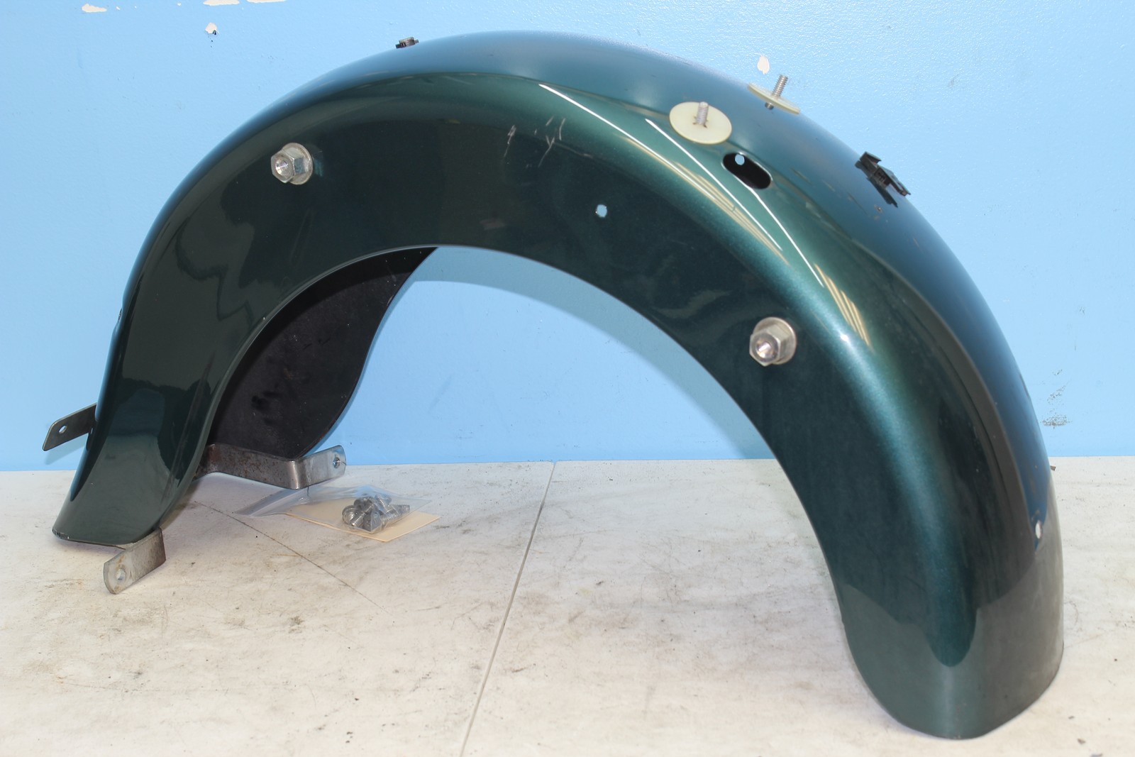 99-13 Harley Davidson Road King Rear Wheel Fender 59579-01B (MINOR SCRATCHES)