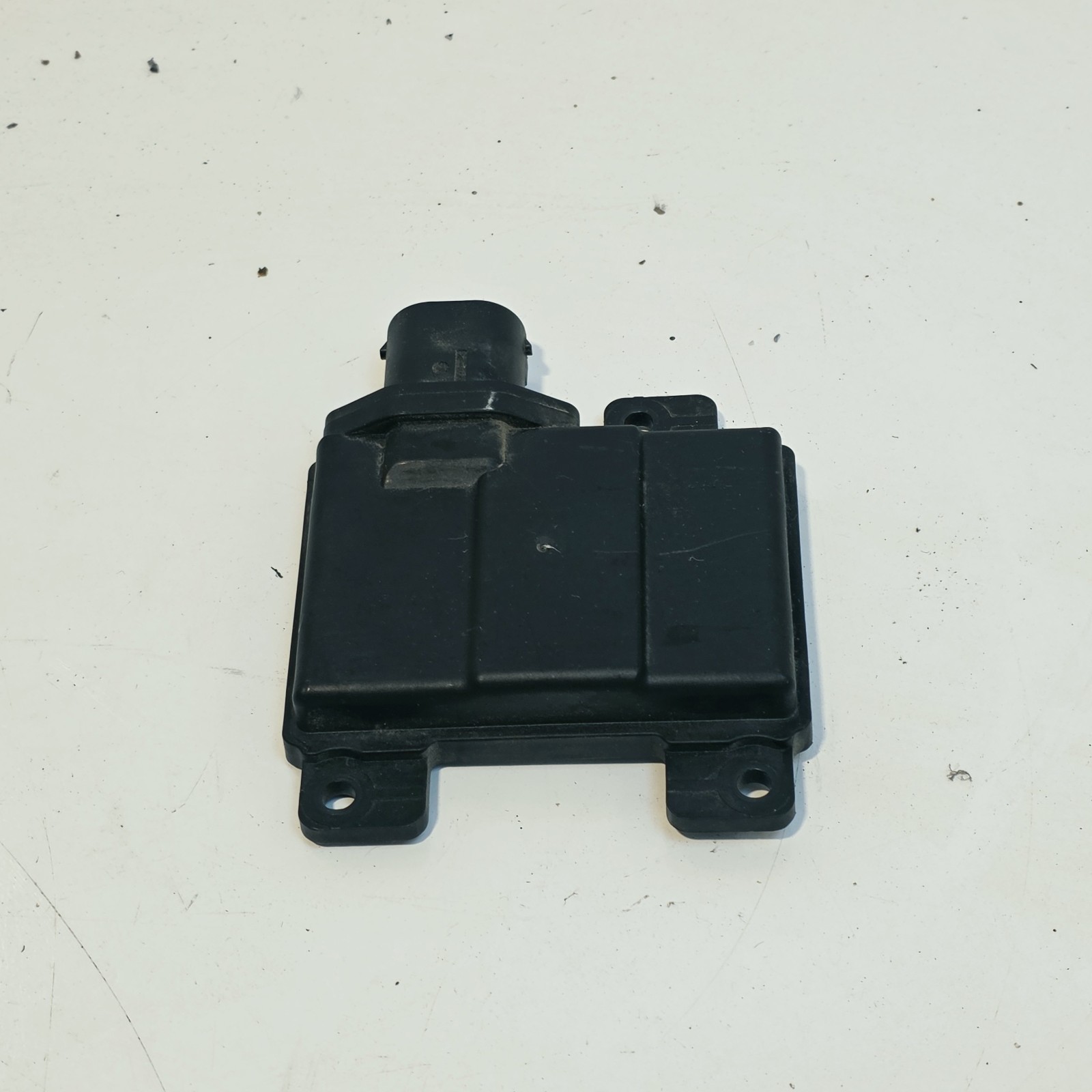 2021 2022 2023 Hyundai Elantra Blind Spot Radar RH Rear Right 99150-AA020 OEM 2021 2022 2023 Hyundai Elantra Blind Spot Radar RH Rear Right 99150-AA020 OEM