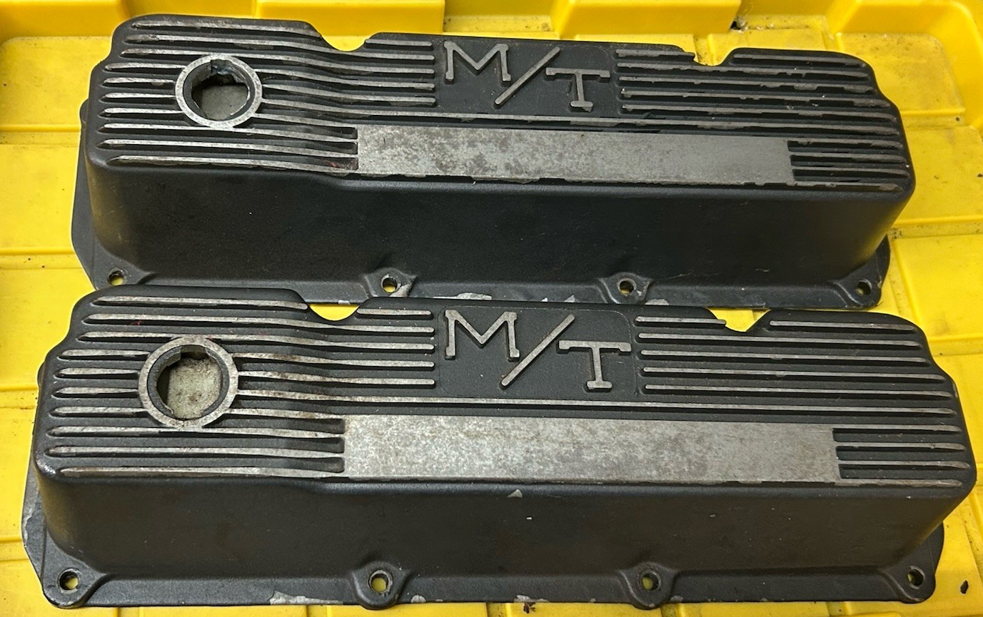 M/T Mickey Thompson FORD 351-C Finned Aluminum Valve Covers Holley 103R-40B M/T Mickey Thompson FORD 351-C Finned Aluminum Valve Covers Holley 103R-40B