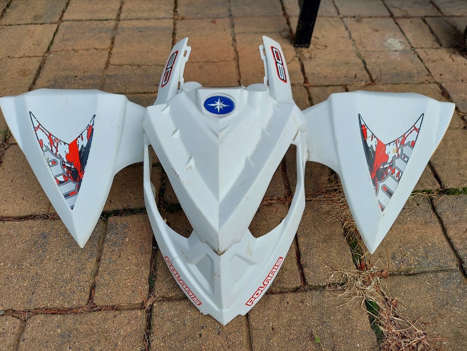 USED OEM 2007 - 2014  POLARIS OUTLAW 90 FRONT CAB FENDER WHITE  0454219-133