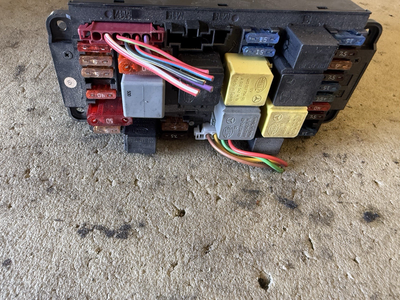 2001-2009 Mercedes W203 W209 C240 Front SAM Fuse Relay Module 2035450601 Oem 2001-2009 Mercedes W203 W209 C240 Front SAM Fuse Relay Module 2035450601 Oem