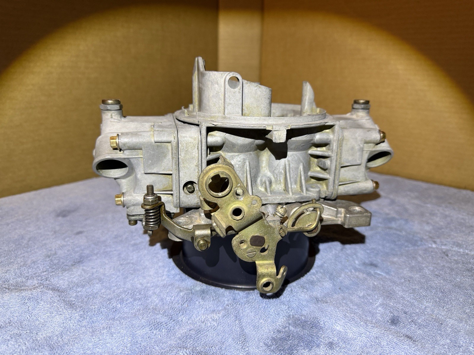 Holley 750 cfm Vacuum Secondary Carburetor, Model 3310 / 083310-1 Vintage Holley 750 cfm Vacuum Secondary Carburetor, Model 3310 / 083310-1 Vintage